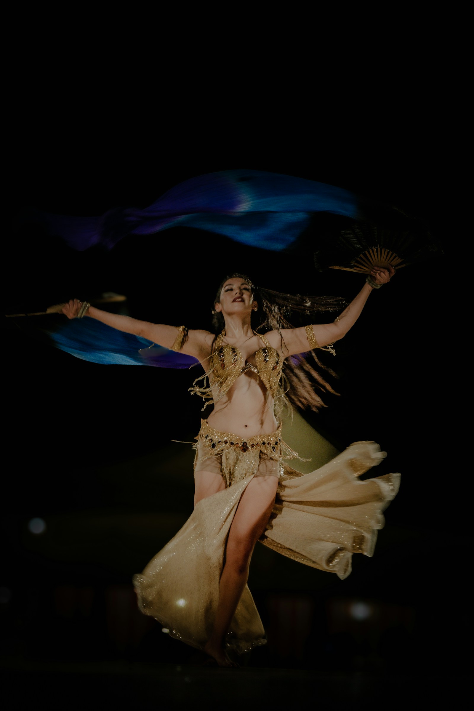 Belly dance show in Dubai desert safari camp